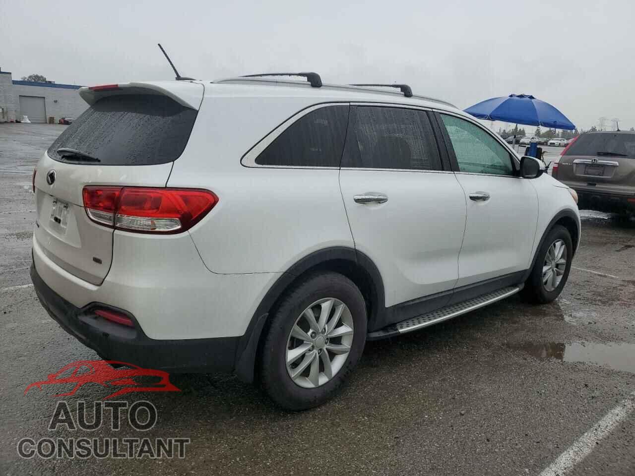 KIA SORENTO 2017 - 5XYPG4A3XHG291879