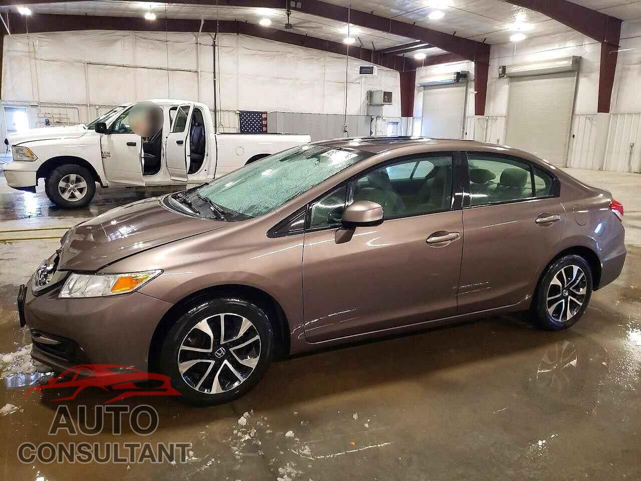 HONDA CIVIC 2013 - 2HGFB2F82DH503058