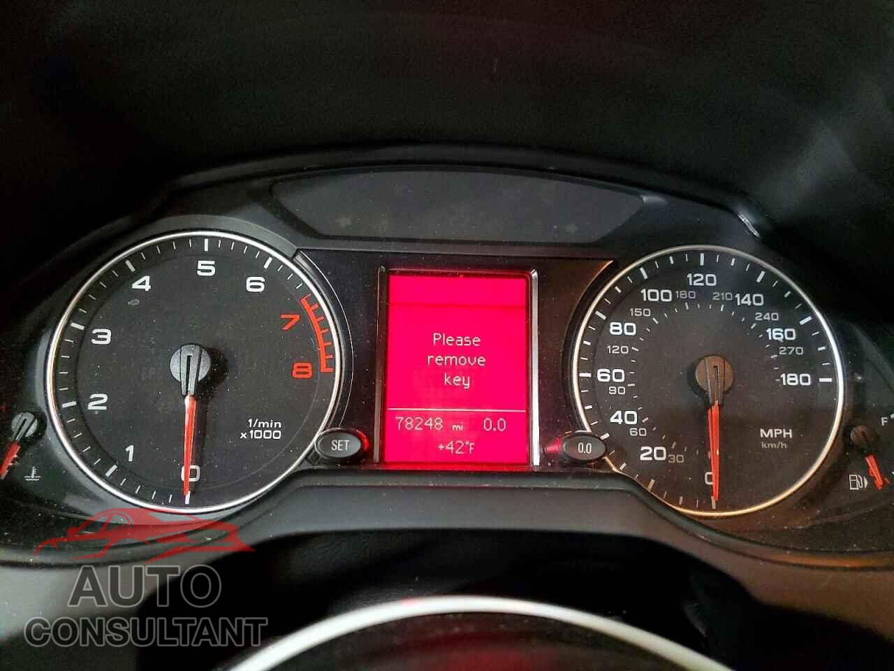 AUDI Q5 2011 - WA1LFAFP6BA023330