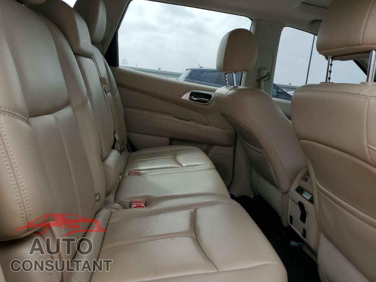 NISSAN PATHFINDER 2017 - 5N1DR2MM4HC694052