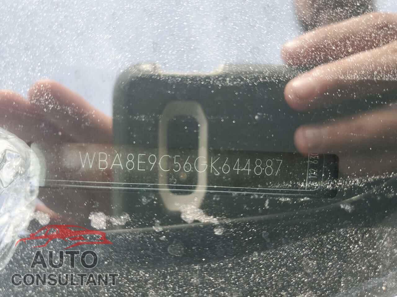 BMW 3 SERIES 2016 - WBA8E9C56GK644887