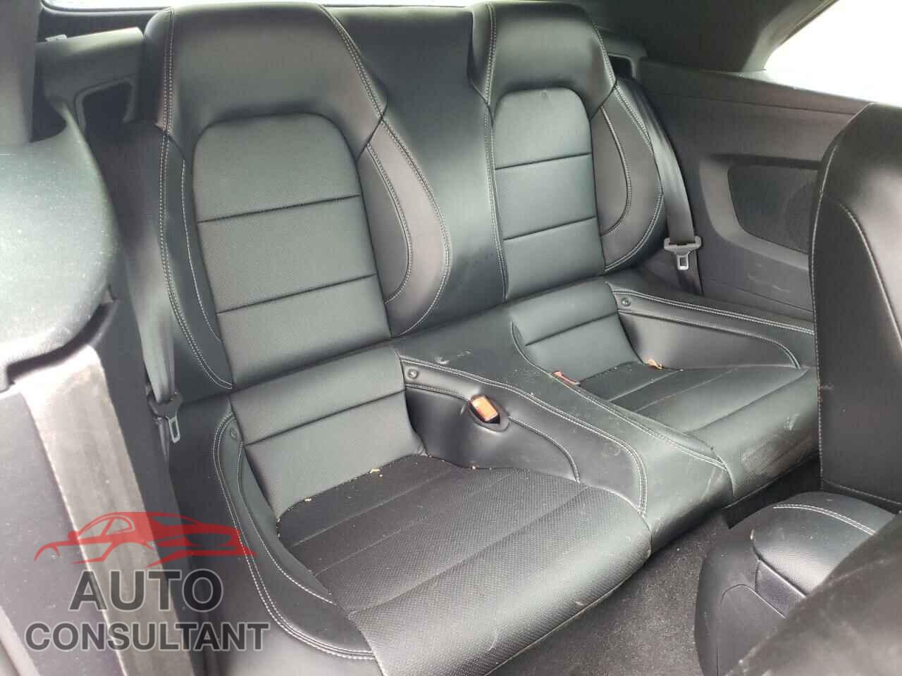 FORD MUSTANG 2020 - 1FATP8UH2L5156545