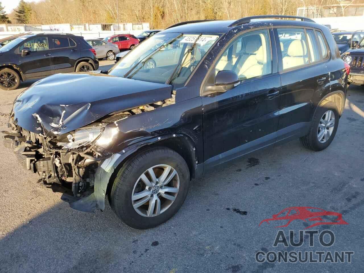 VOLKSWAGEN TIGUAN 2017 - WVGBV7AX3HK030667