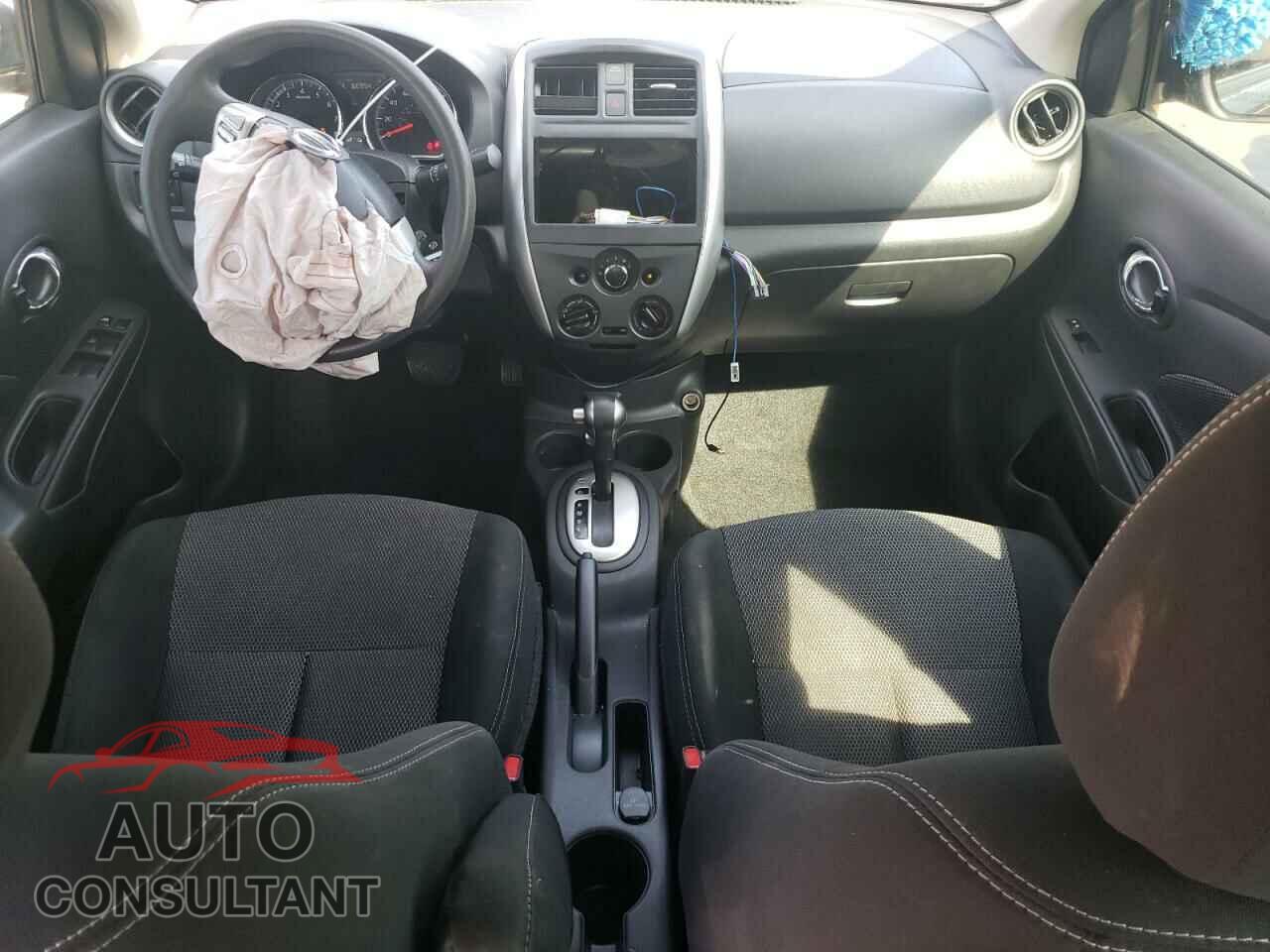 NISSAN VERSA 2017 - 3N1CN7AP3HL890322
