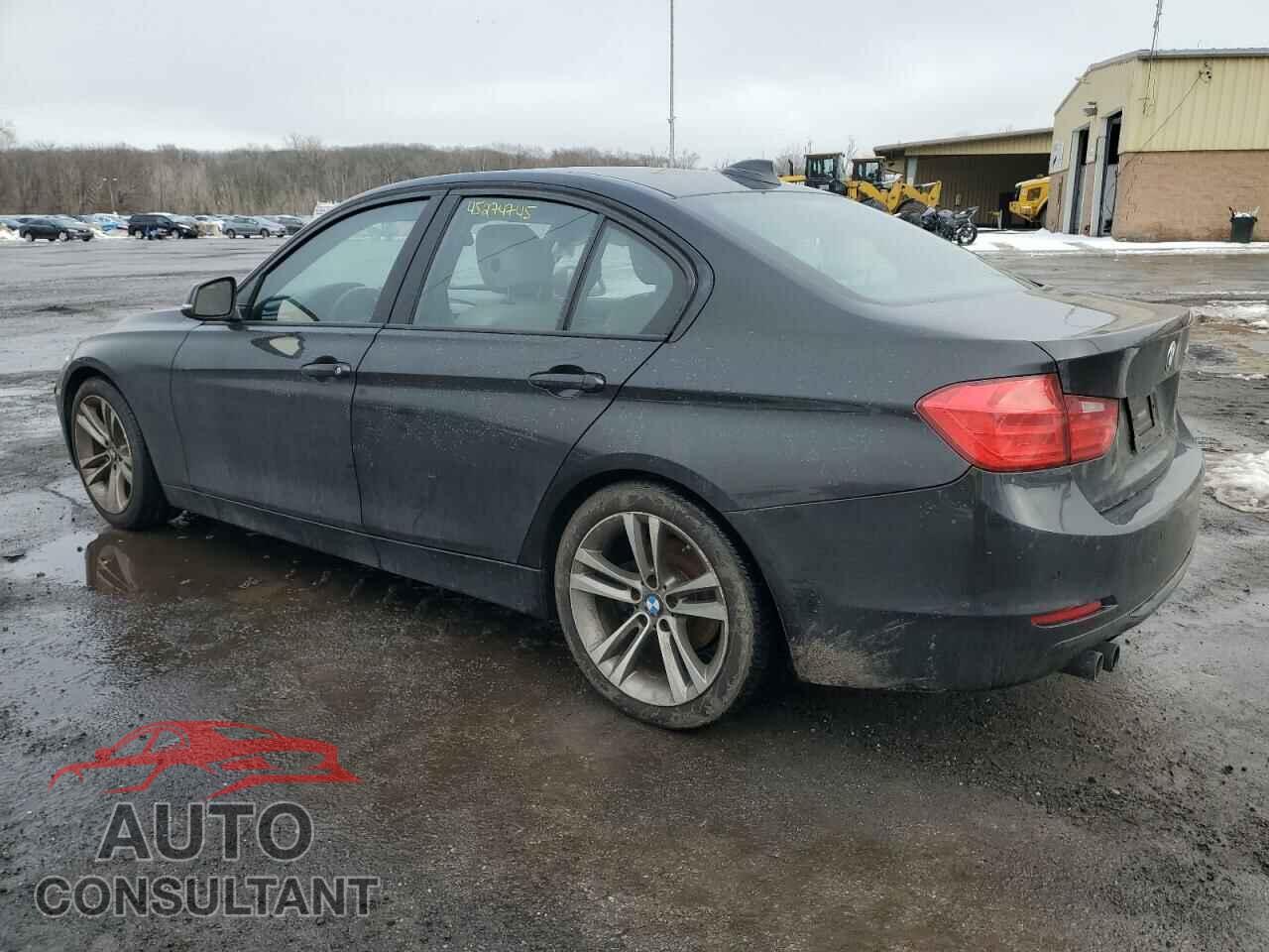 BMW 3 SERIES 2012 - WBA3A5G56CNP17922