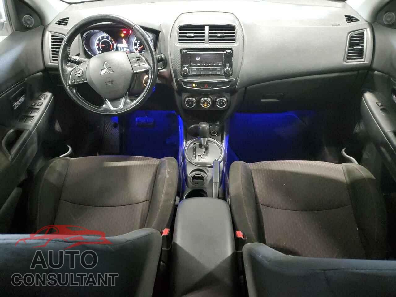 MITSUBISHI OUTLANDER 2017 - JA4AP3AU3HZ004435