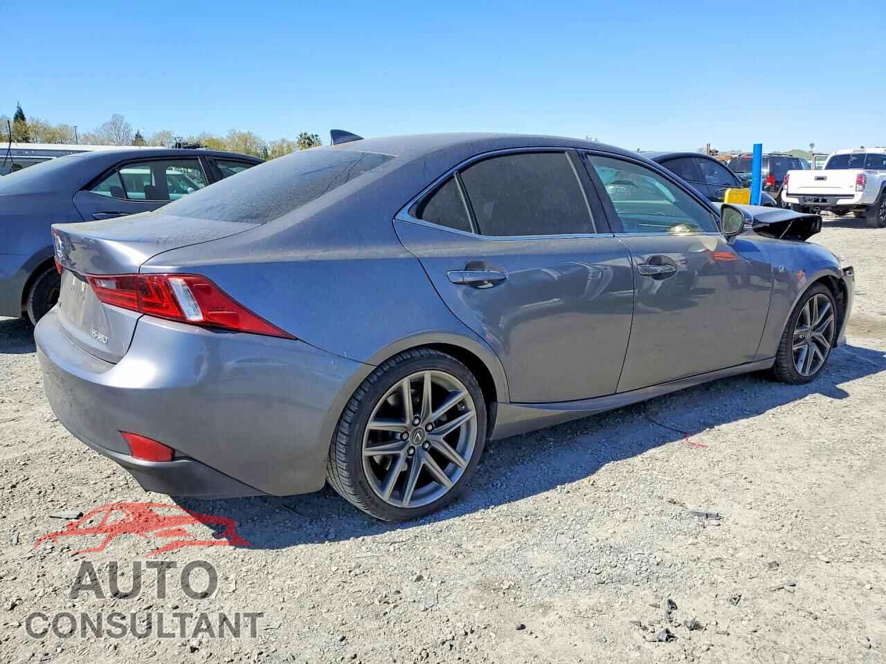 LEXUS IS 2015 - JTHBE1D24F5015316