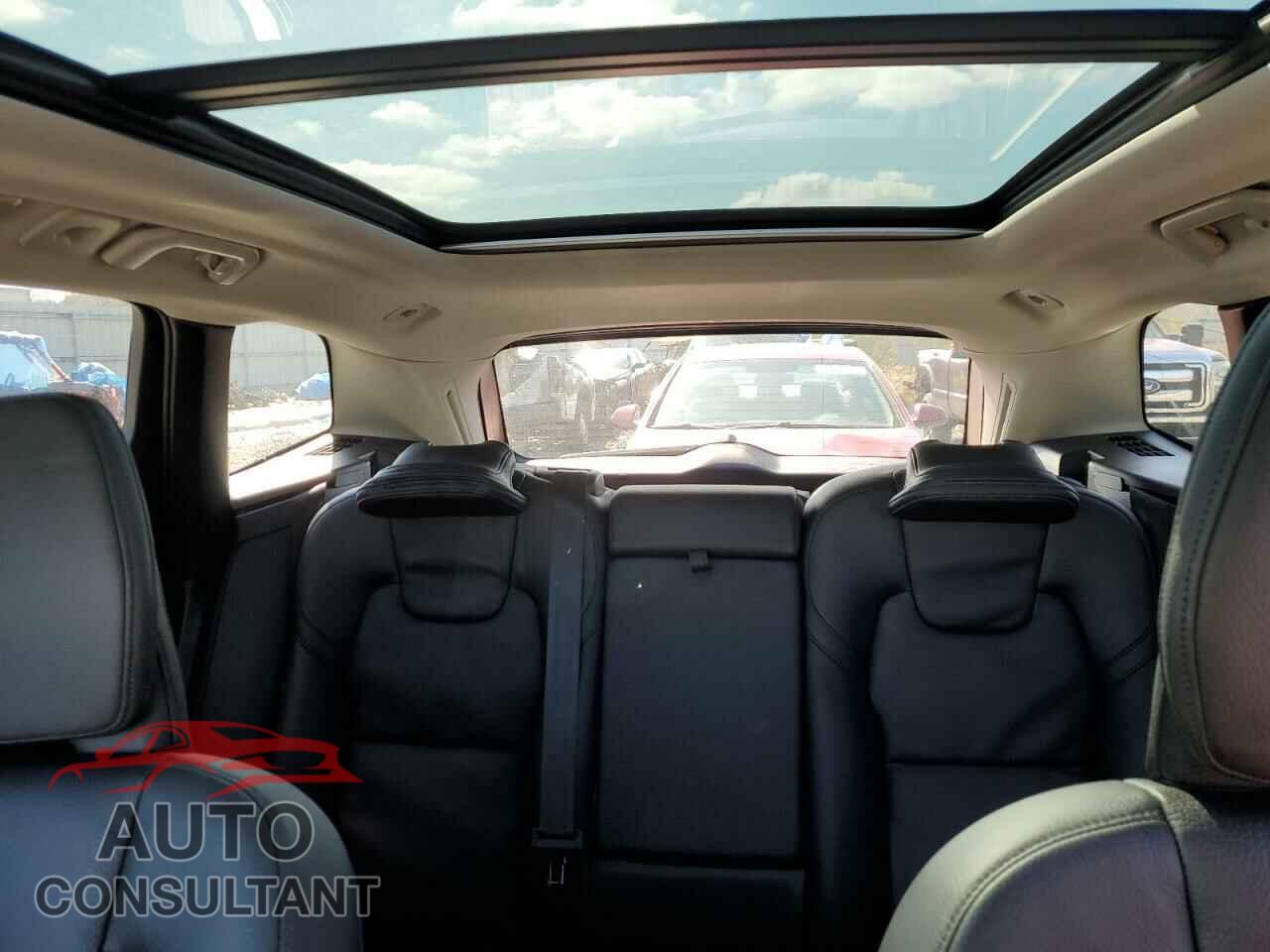 VOLVO XC60 PLUS 2024 - YV4L12RL3R1916064