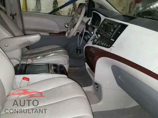 TOYOTA SIENNA 2011 - 5TDYK3DC0BS018369