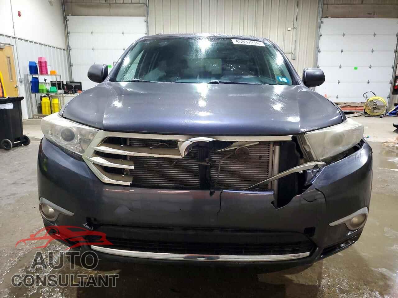 TOYOTA HIGHLANDER 2013 - 5TDBK3EH2DS200836