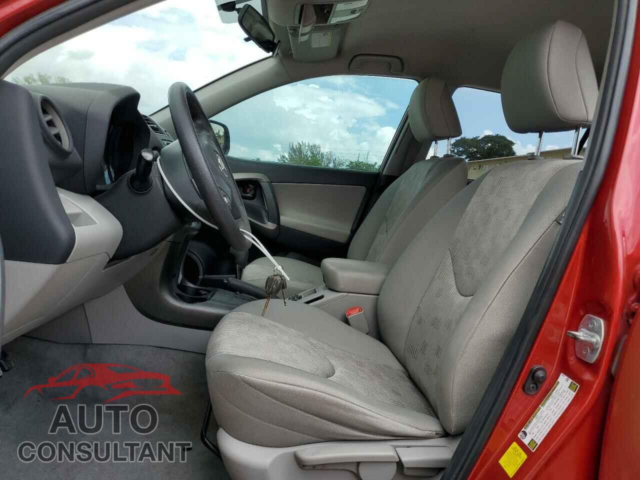 TOYOTA RAV4 2012 - 2T3ZF4DV2CW155684