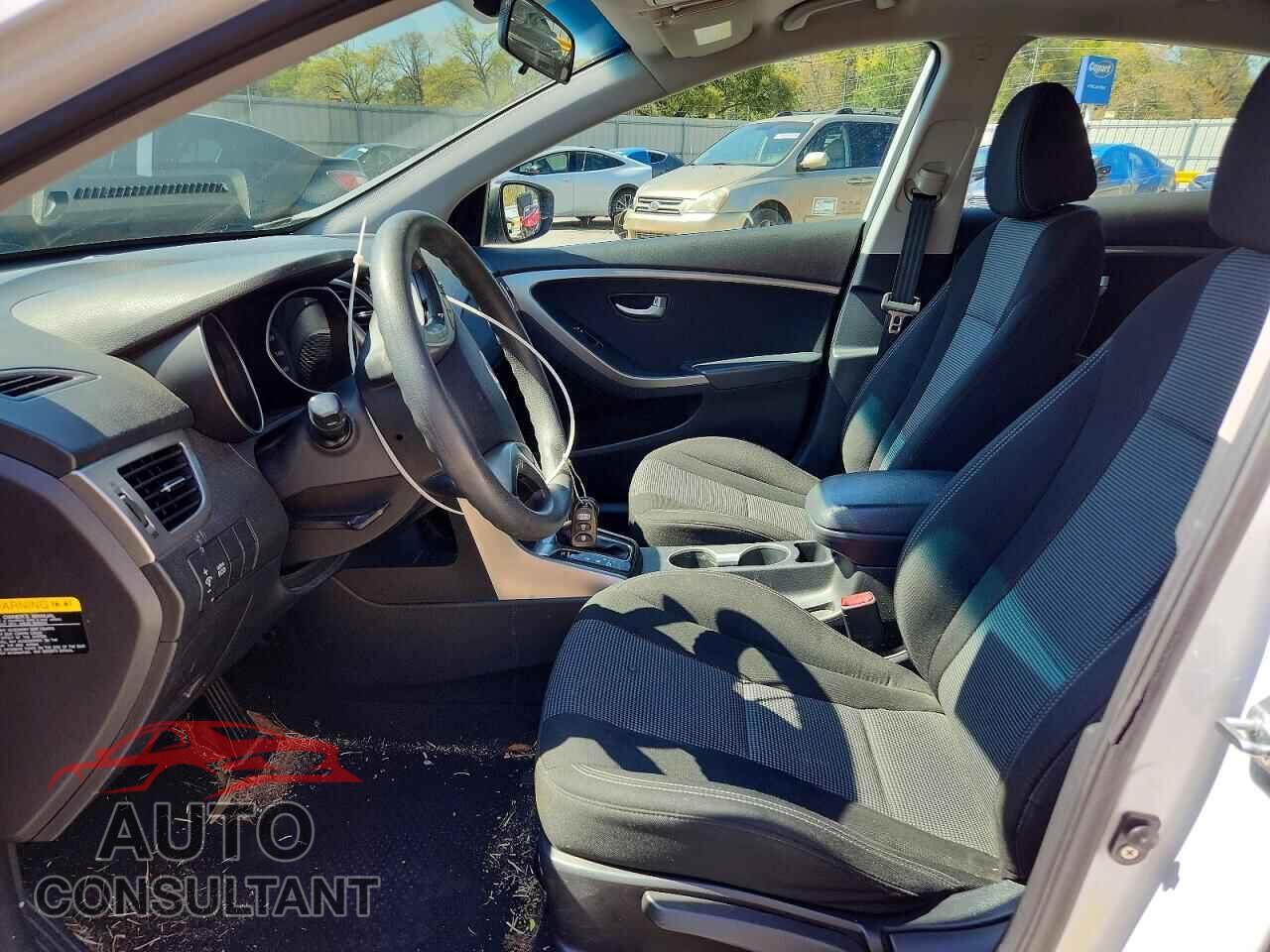 HYUNDAI ELANTRA 2017 - KMHD35LH4HU376739