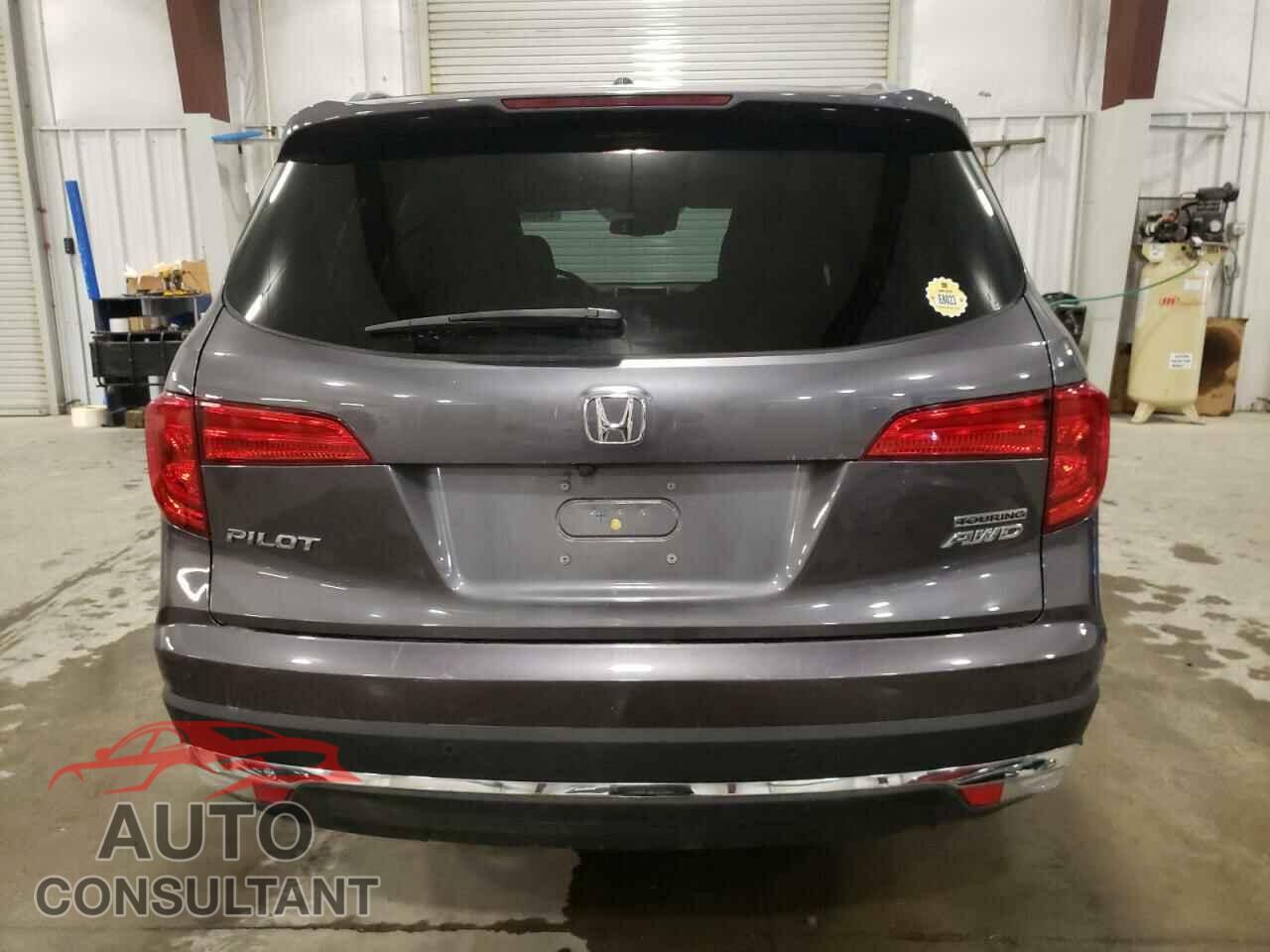 HONDA PILOT 2017 - 5FNYF6H96HB021049