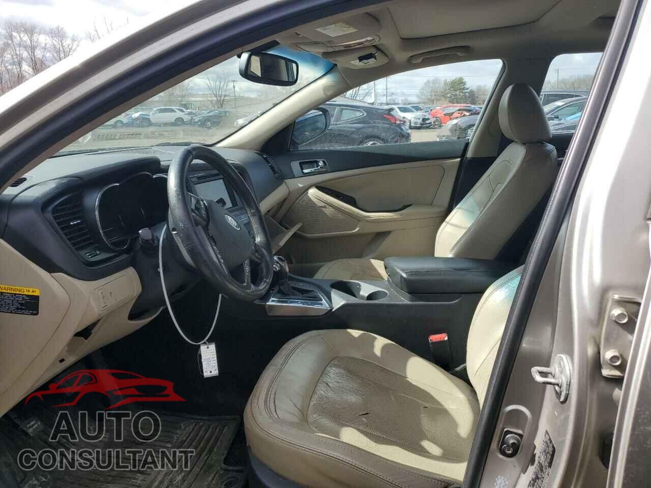 KIA OPTIMA 2011 - KNAGM4ADXB5008010
