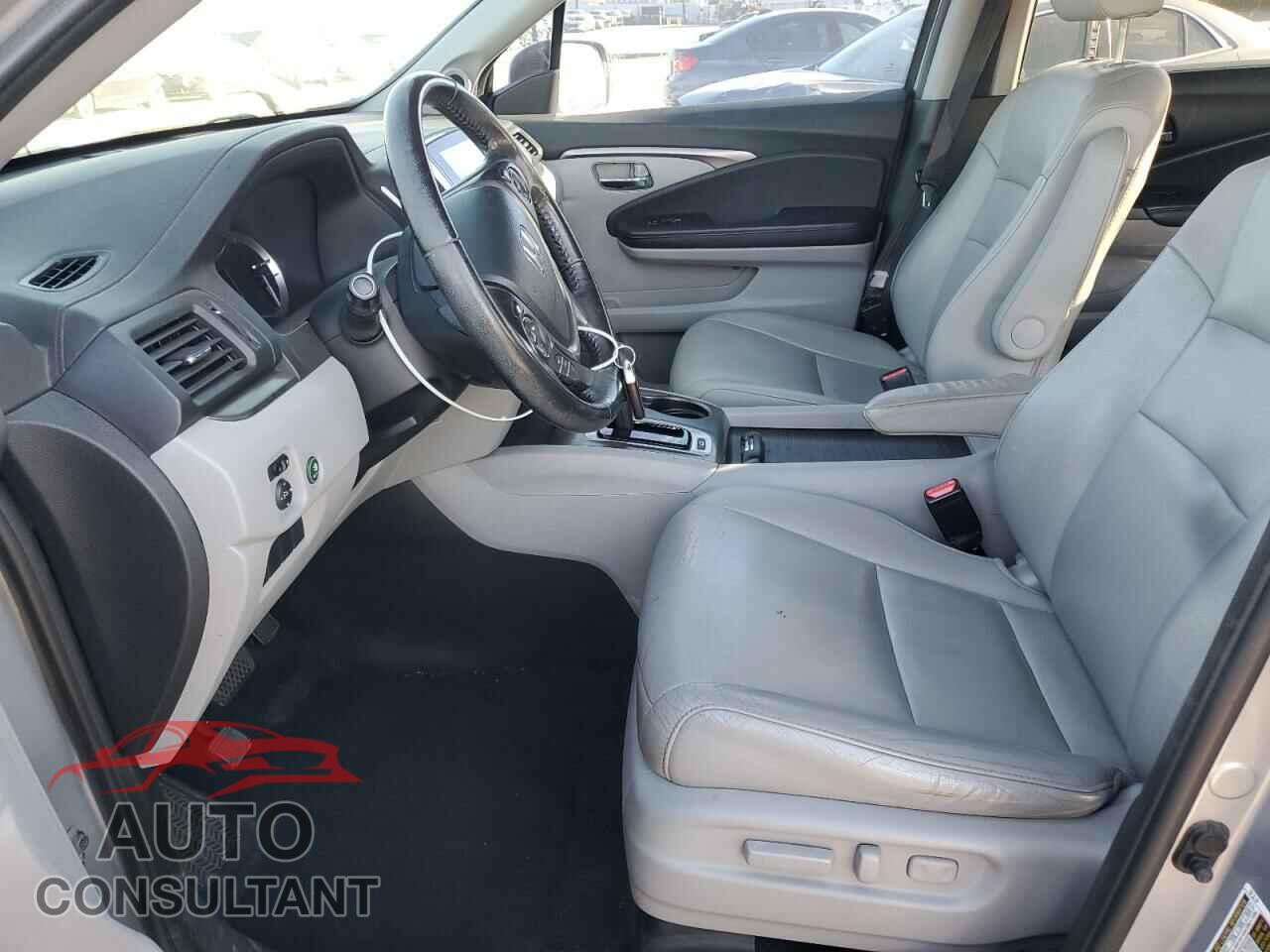 HONDA PILOT 2016 - 5FNYF6H50GB112541