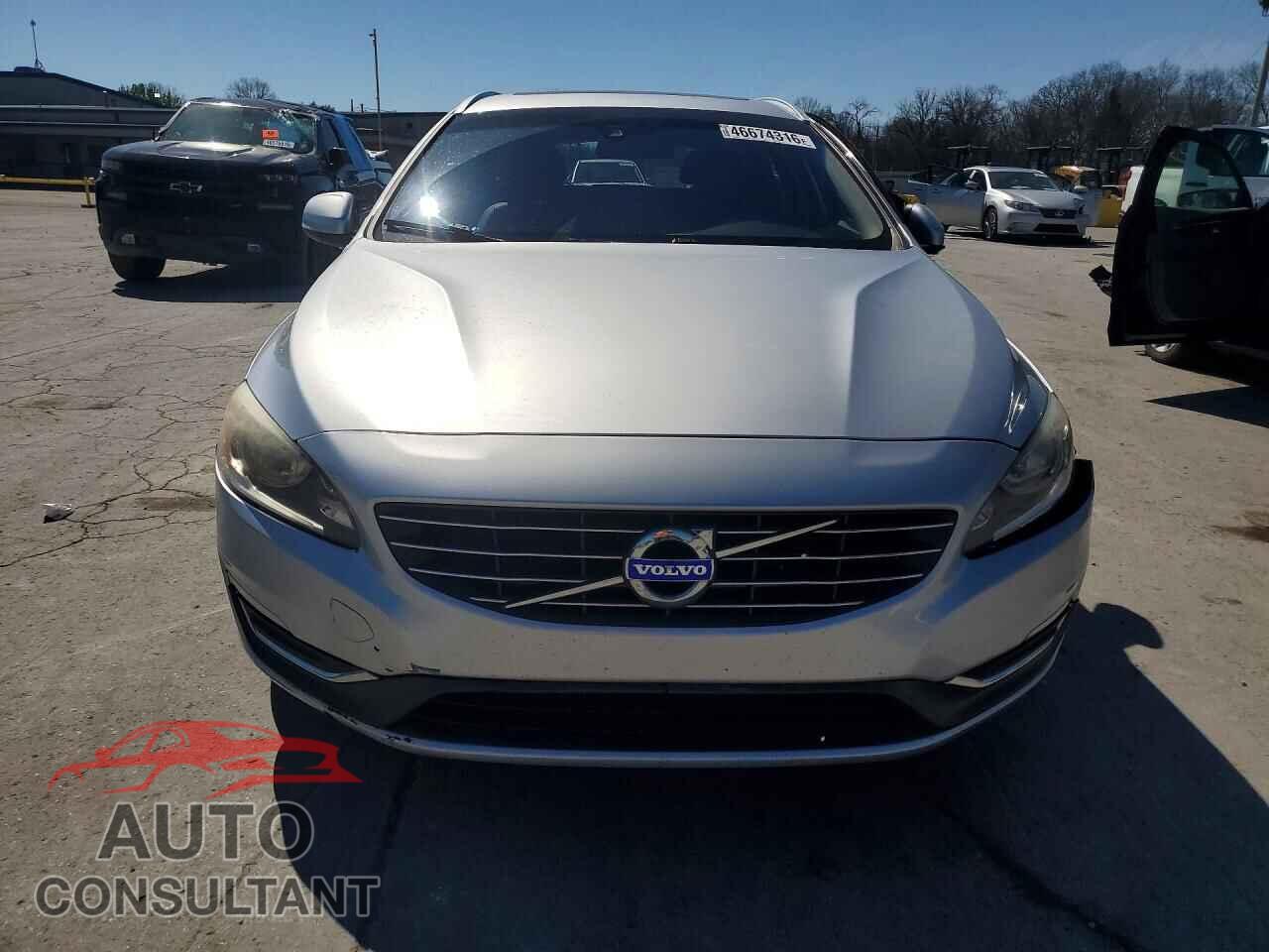 VOLVO V60 2015 - YV140MEB7F1201054