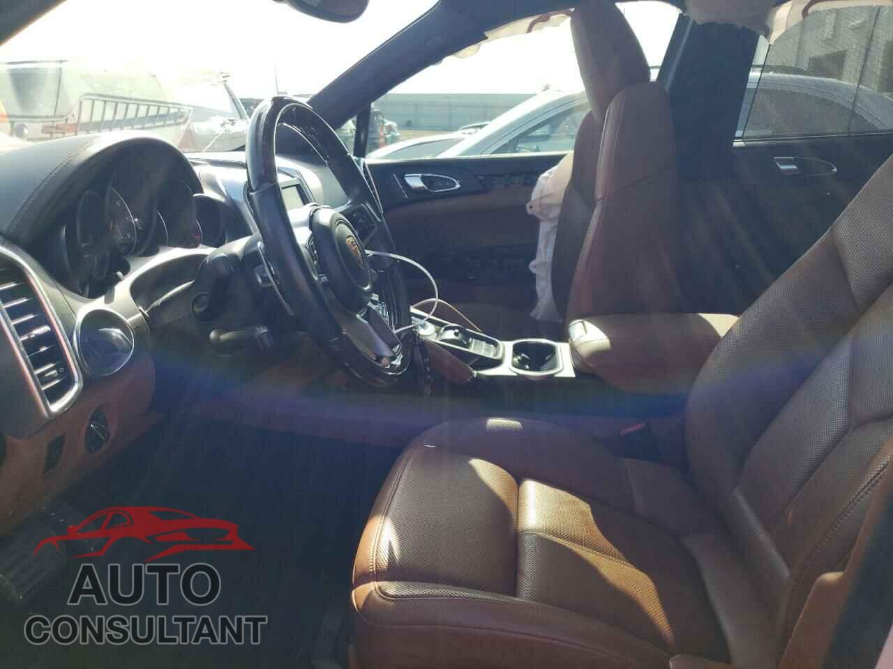 PORSCHE CAYENNE 2016 - WP1AB2A2XGLA94518