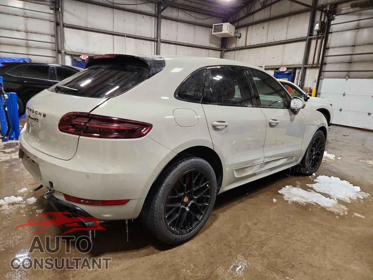 PORSCHE MACAN 2018 - WP1AG2A50JLB60013