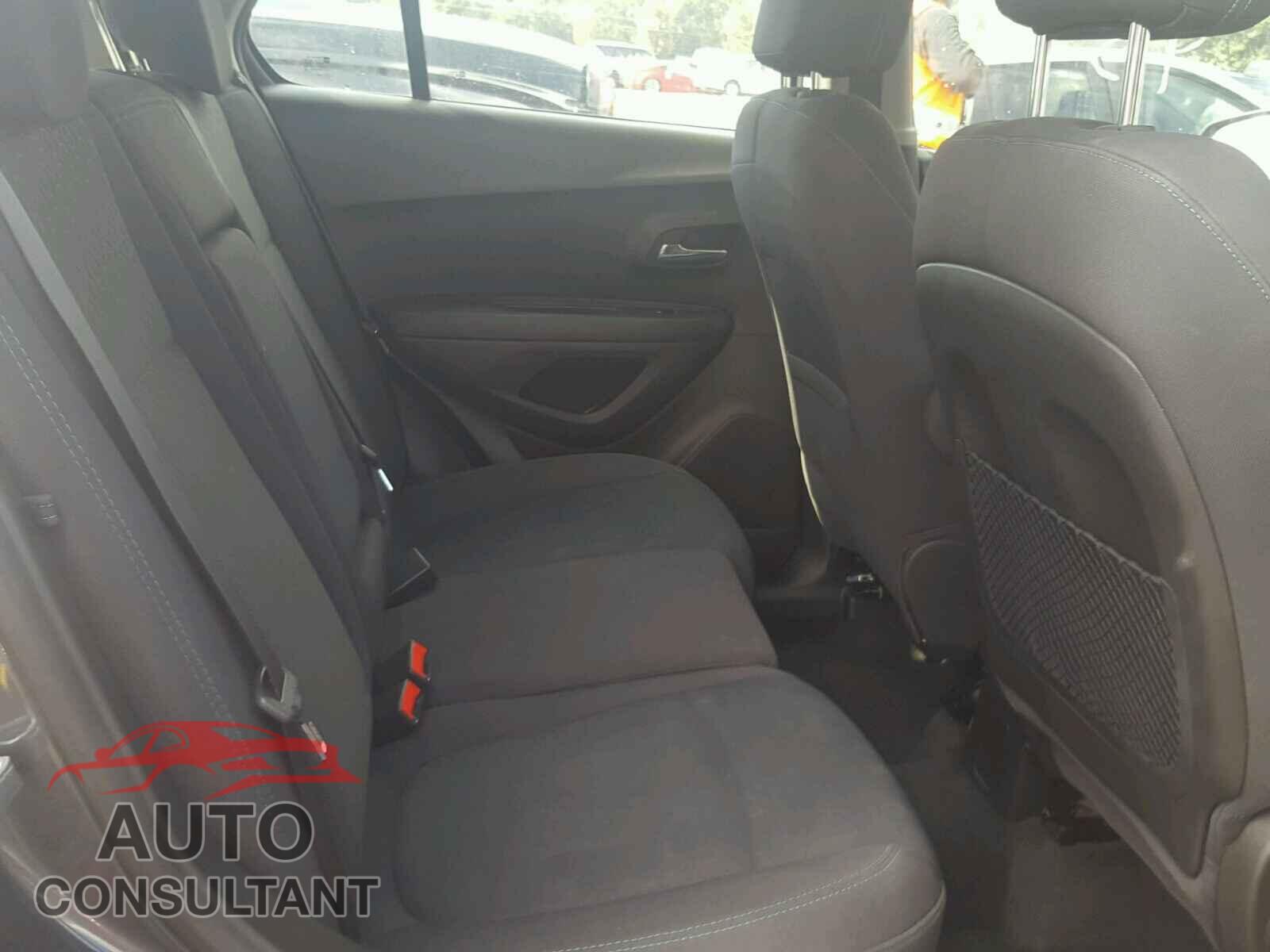 CHEVROLET TRAX LS 2016 - 3GNCJKSB6GL246169