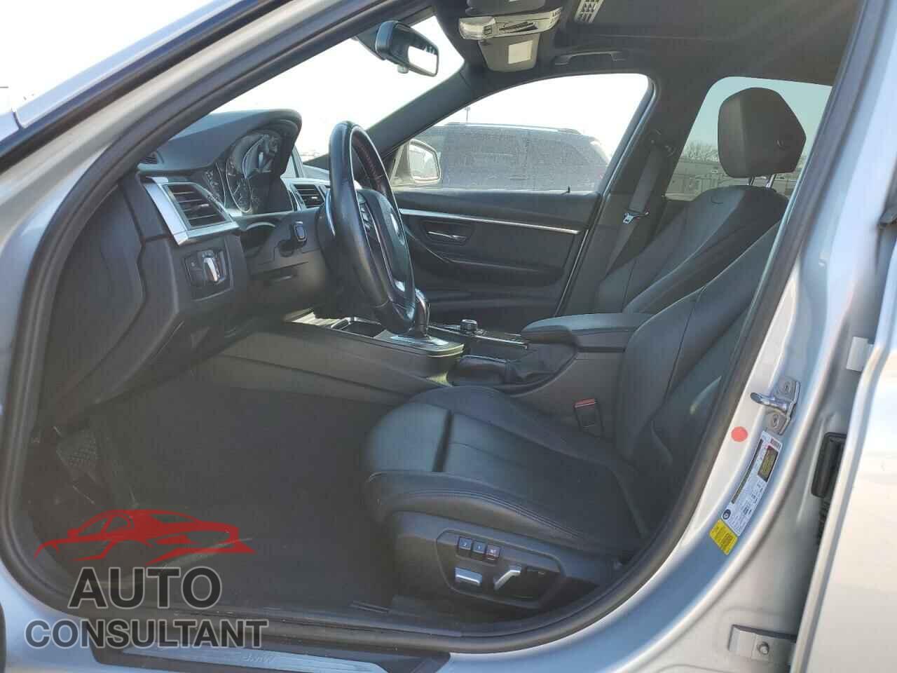 BMW 3 SERIES 2016 - WBA8E9C59GK644673