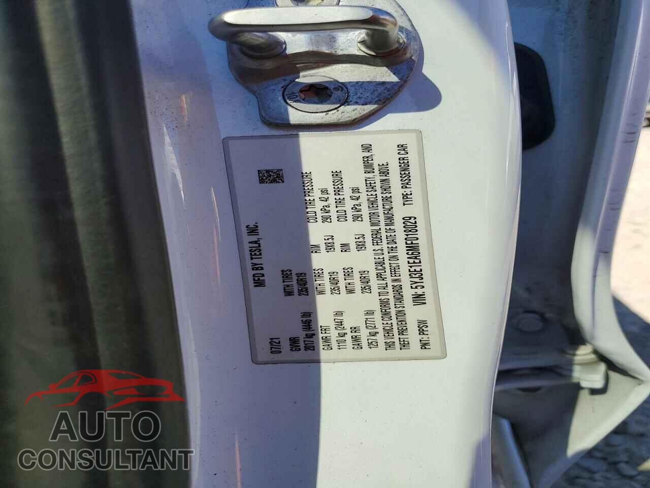 TESLA MODEL 3 2021 - 5YJ3E1EA6MF018029