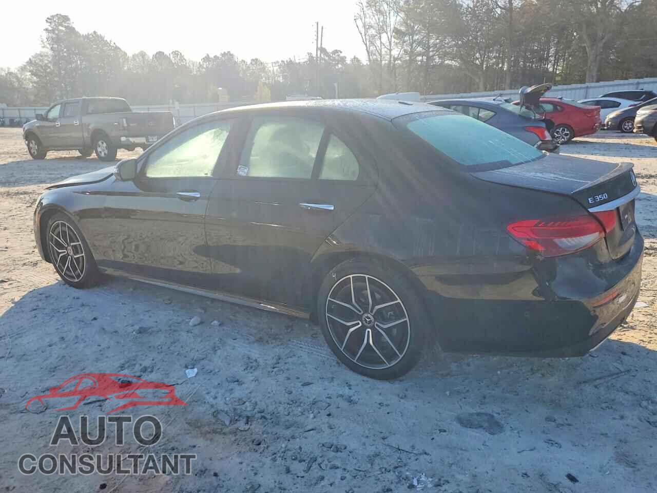 MERCEDES-BENZ E-CLASS 2022 - W1KZF8DB0NB087609