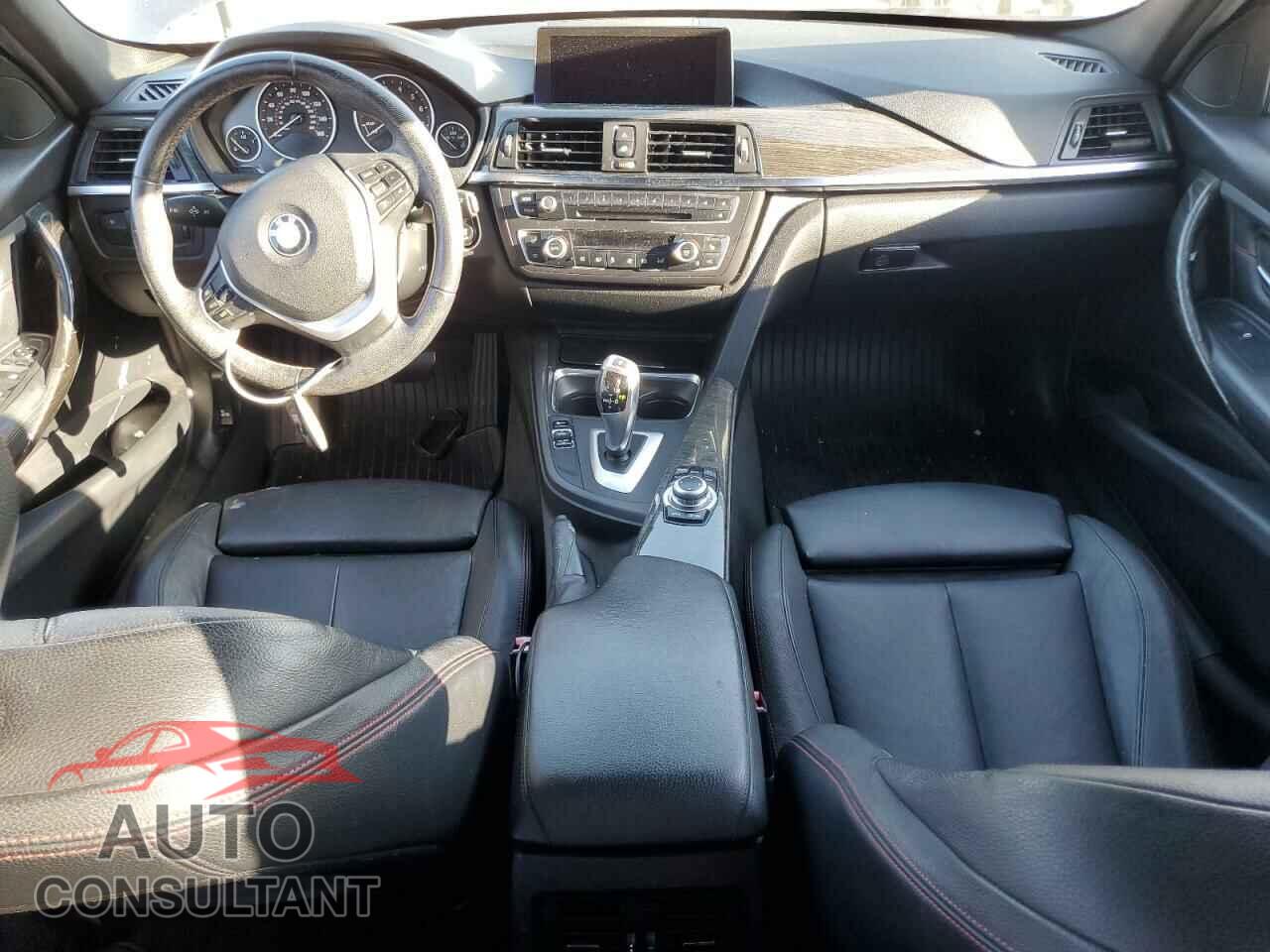 BMW 3 SERIES 2013 - WBA3B3C54DJ976120