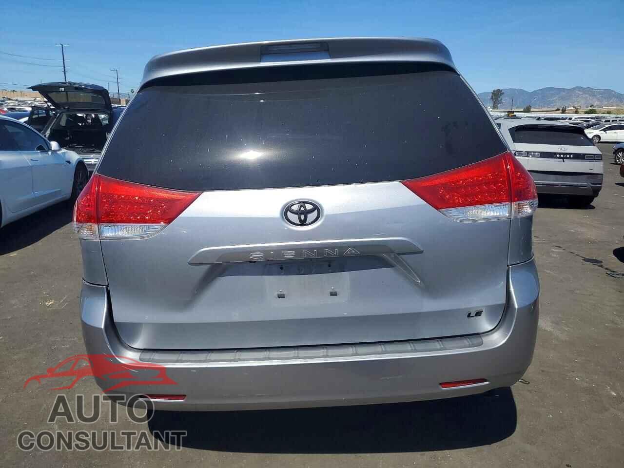TOYOTA SIENNA 2012 - 5TDKK3DCXCS210793