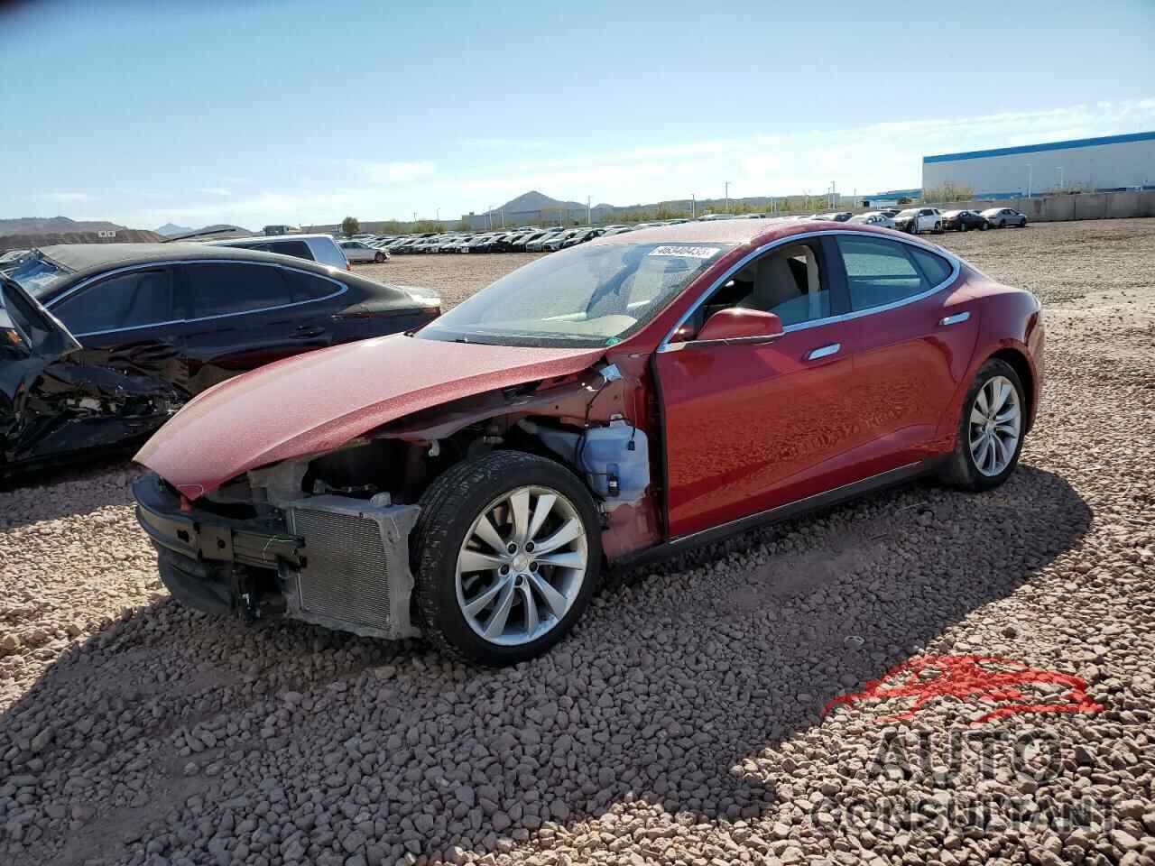 TESLA MODEL S 2013 - 5YJSA1CN8DFP27011