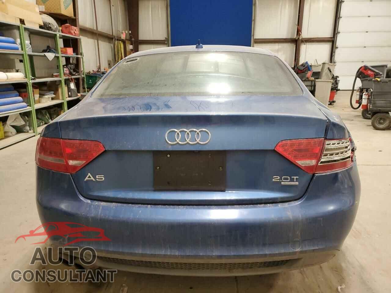AUDI A5 2010 - WAUMFBFR8AA040904