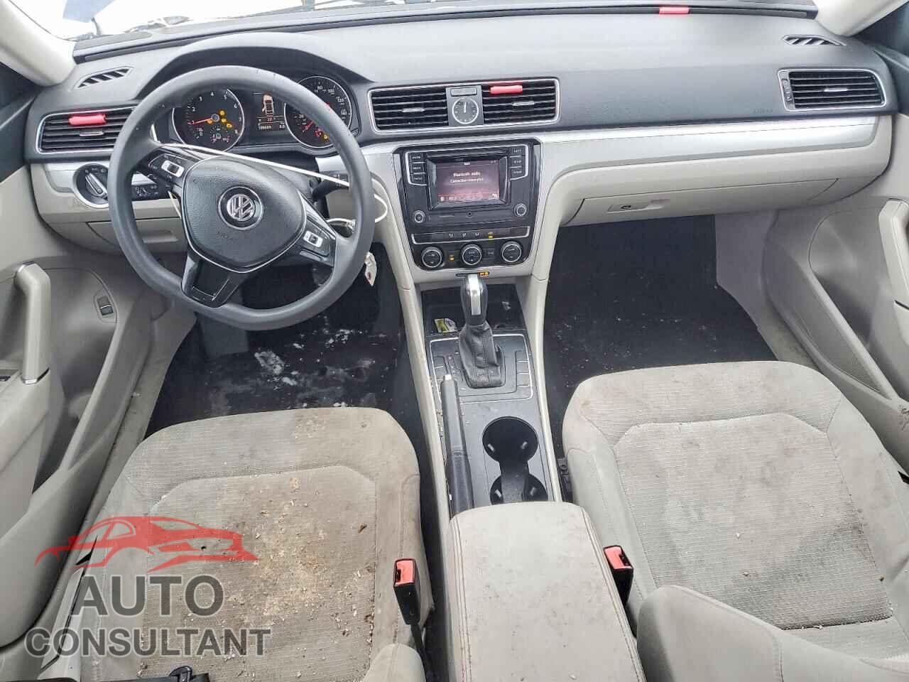 VOLKSWAGEN PASSAT 2016 - 1VWAS7A30GC025194