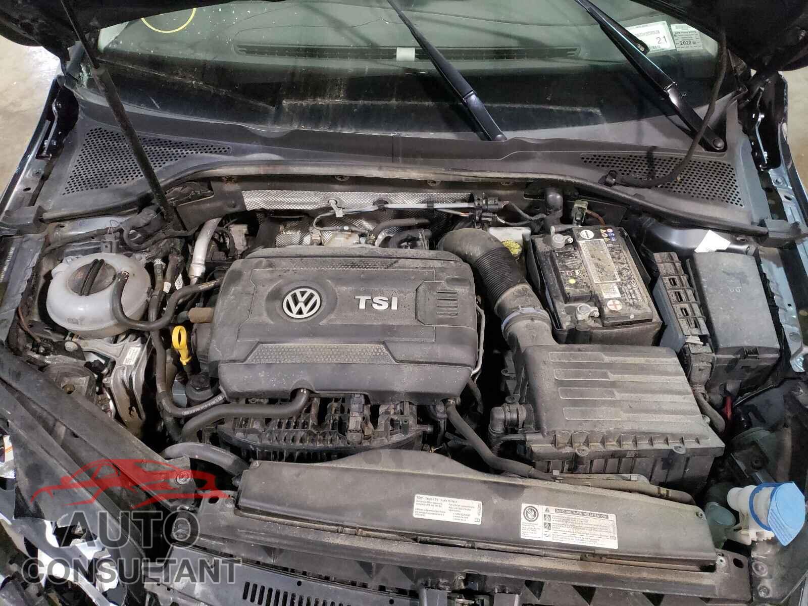 VOLKSWAGEN GOLF 2017 - 3VWH17AU7HM543832