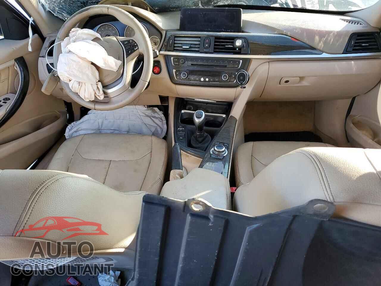 BMW 3 SERIES 2013 - WBA3A5C51DF452957