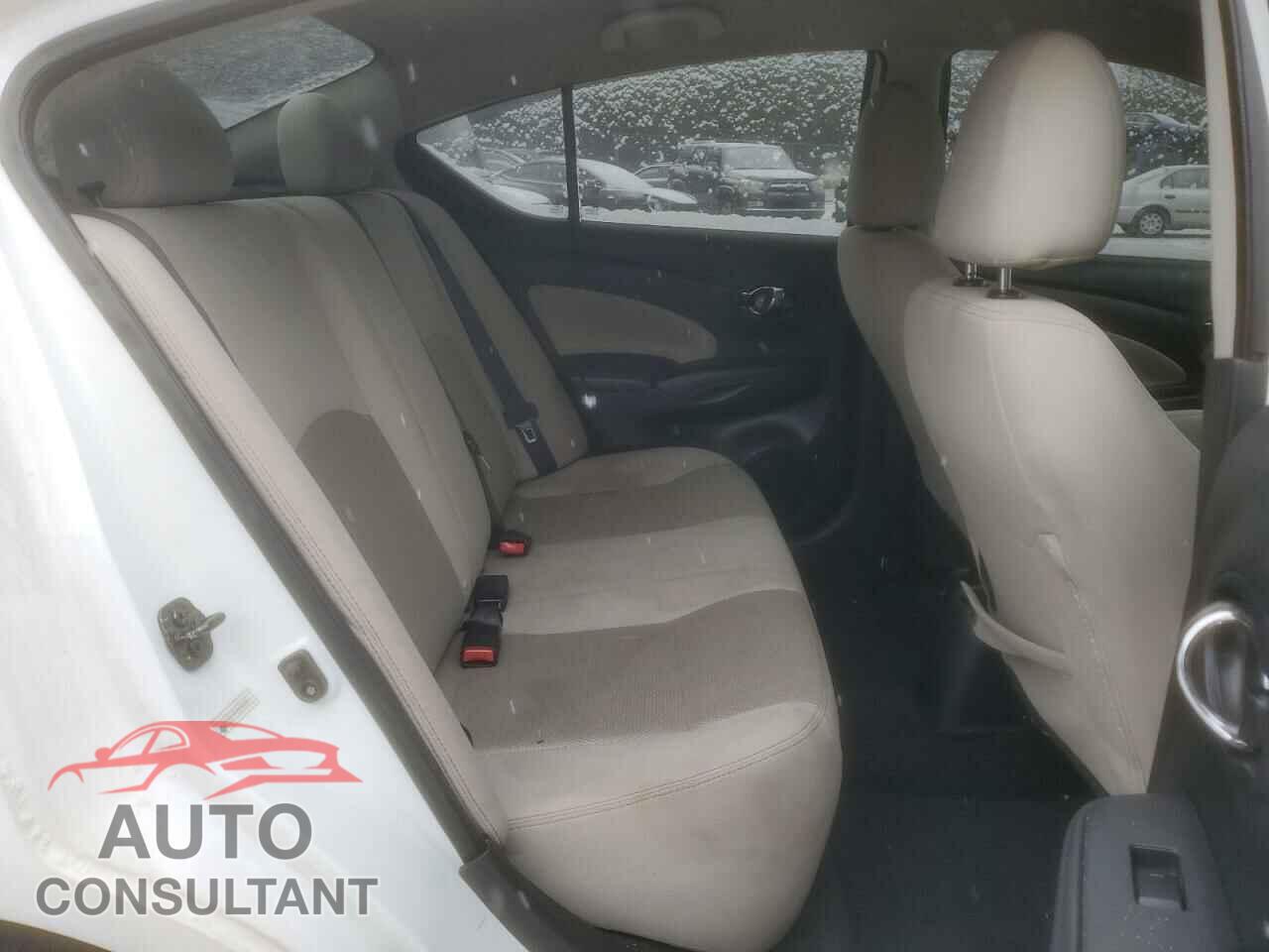 NISSAN VERSA 2017 - 3N1CN7AP3HL840889