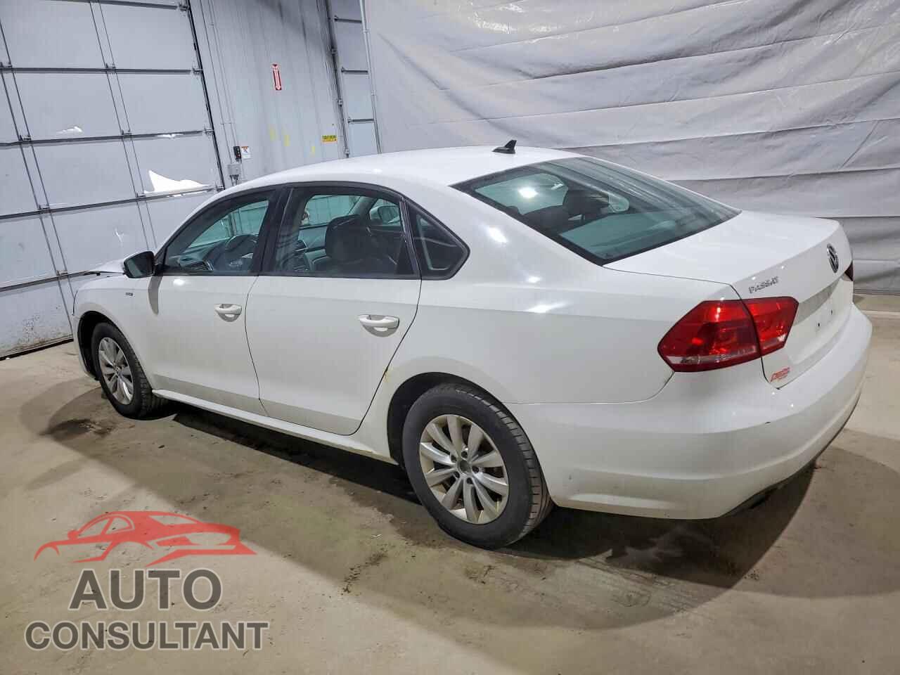 VOLKSWAGEN PASSAT 2015 - 1VWAT7A31FC081012