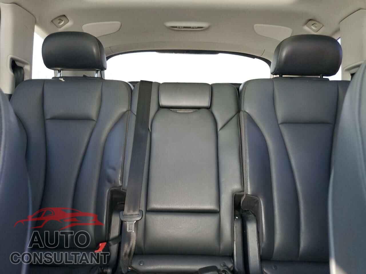 AUDI Q7 2019 - WA1LHAF74KD026218