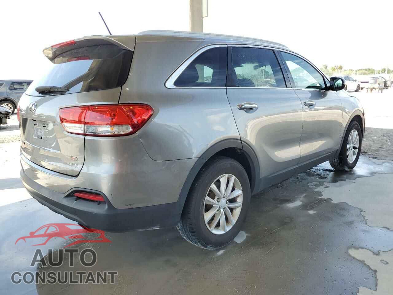 KIA SORENTO 2017 - 5XYPG4A38HG204643