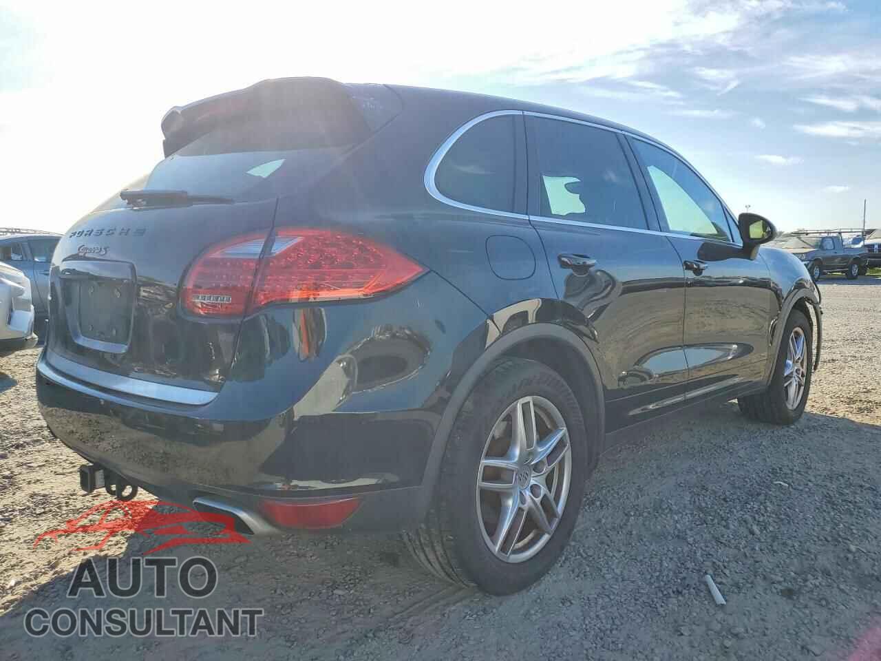 PORSCHE CAYENNE 2012 - WP1AB2A2XCLA40601