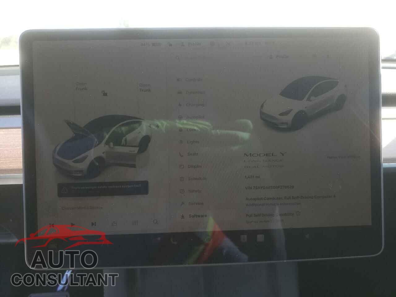 TESLA MODEL Y 2025 - 7SAYGAEE0SF279529