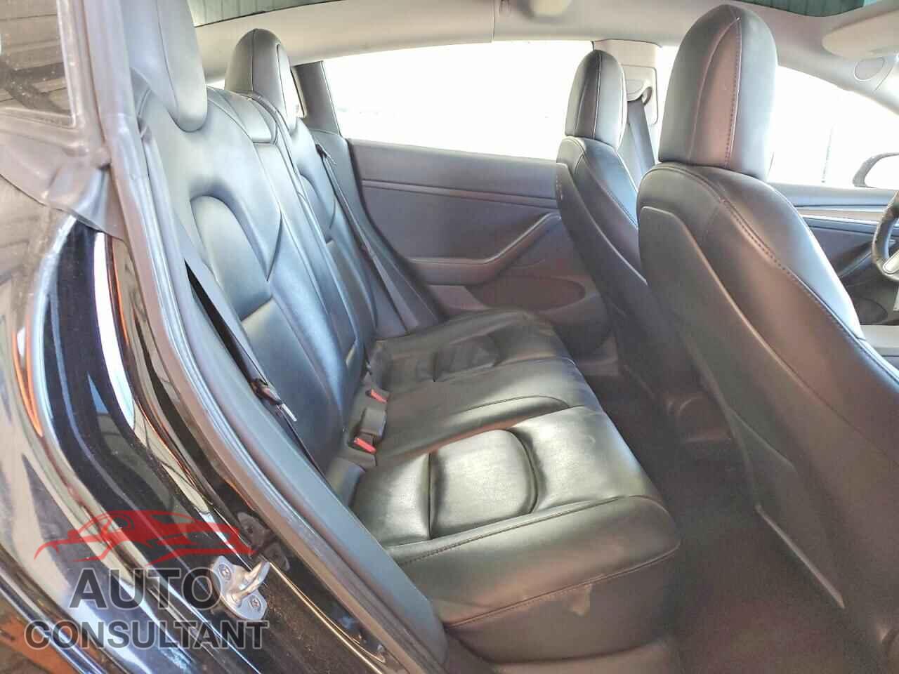 TESLA MODEL 3 2022 - 5YJ3E1EA8NF289286