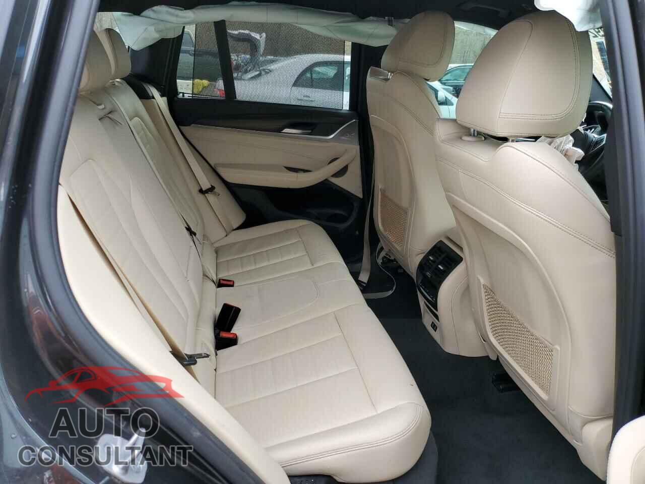 BMW X3 2021 - 5UXTS1C04M9G18076
