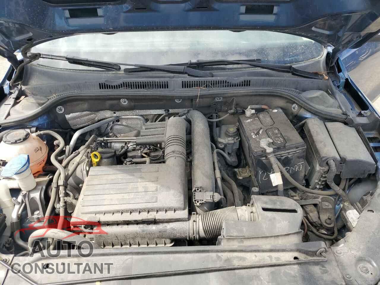 VOLKSWAGEN JETTA 2018 - 3VWDB7AJ9JM251977