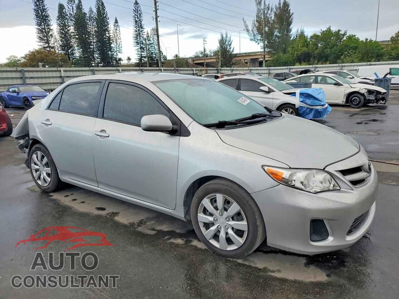TOYOTA COROLLA 2012 - 2T1BU4EE4CC828765
