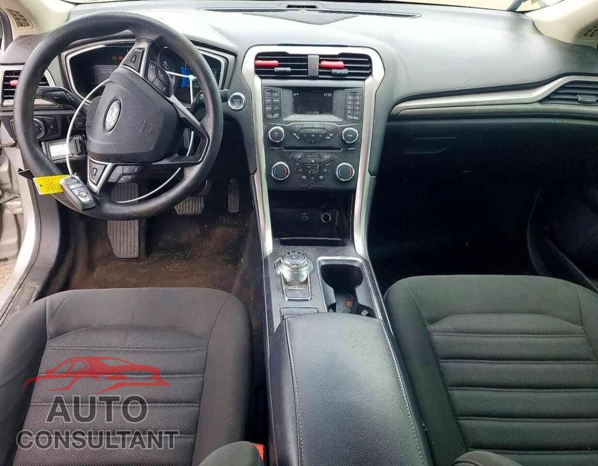 FORD FUSION 2017 - 3FA6P0LU3HR381395