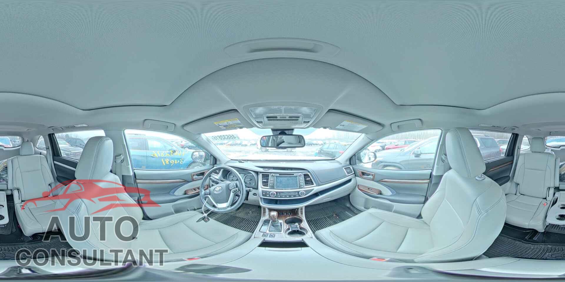 TOYOTA HIGHLANDER 2018 - 5TDJZRFH3JS530134