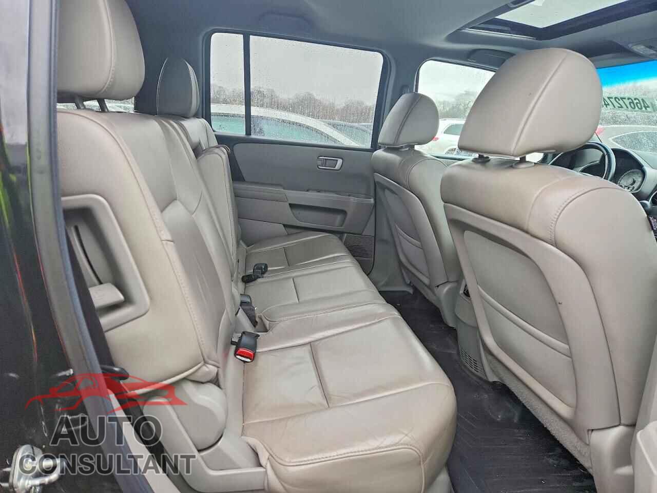 HONDA PILOT 2012 - 5FNYF4H57CB035035
