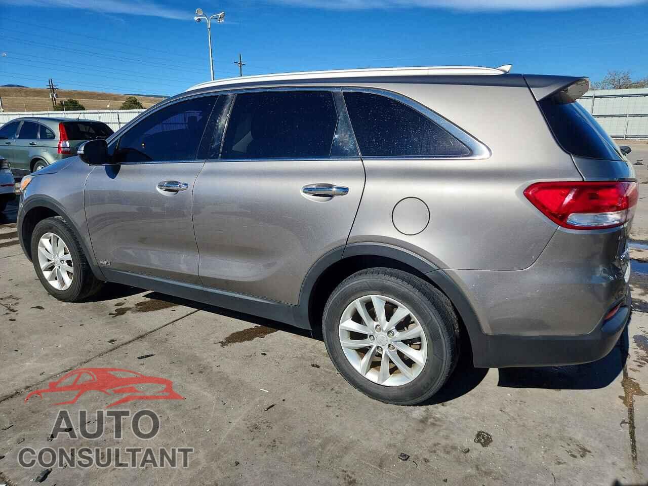 KIA SORENTO 2017 - 5XYPGDA3XHG313458