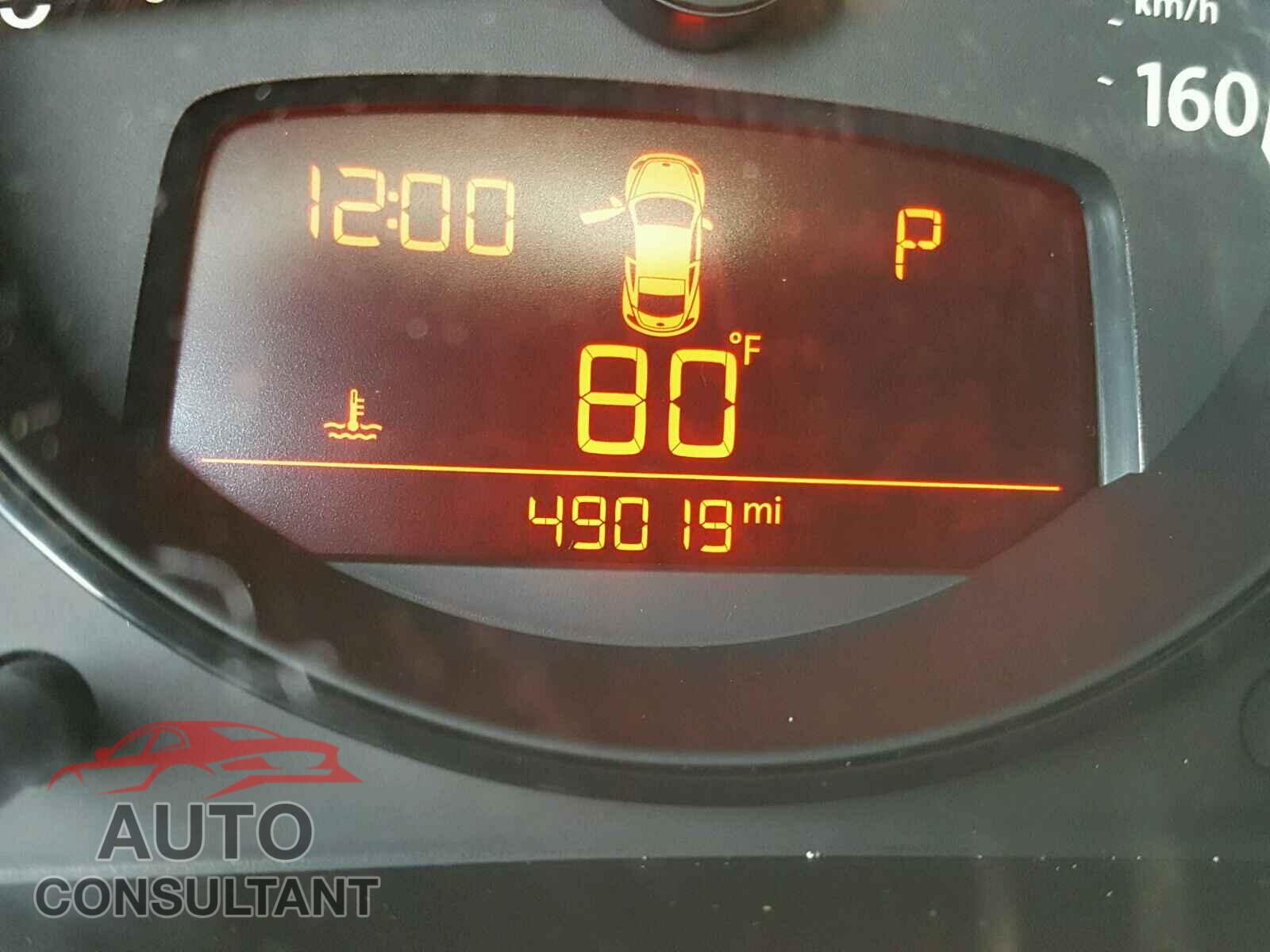 VOLKSWAGEN BEETLE 2015 - 3VWF17AT8FM627072