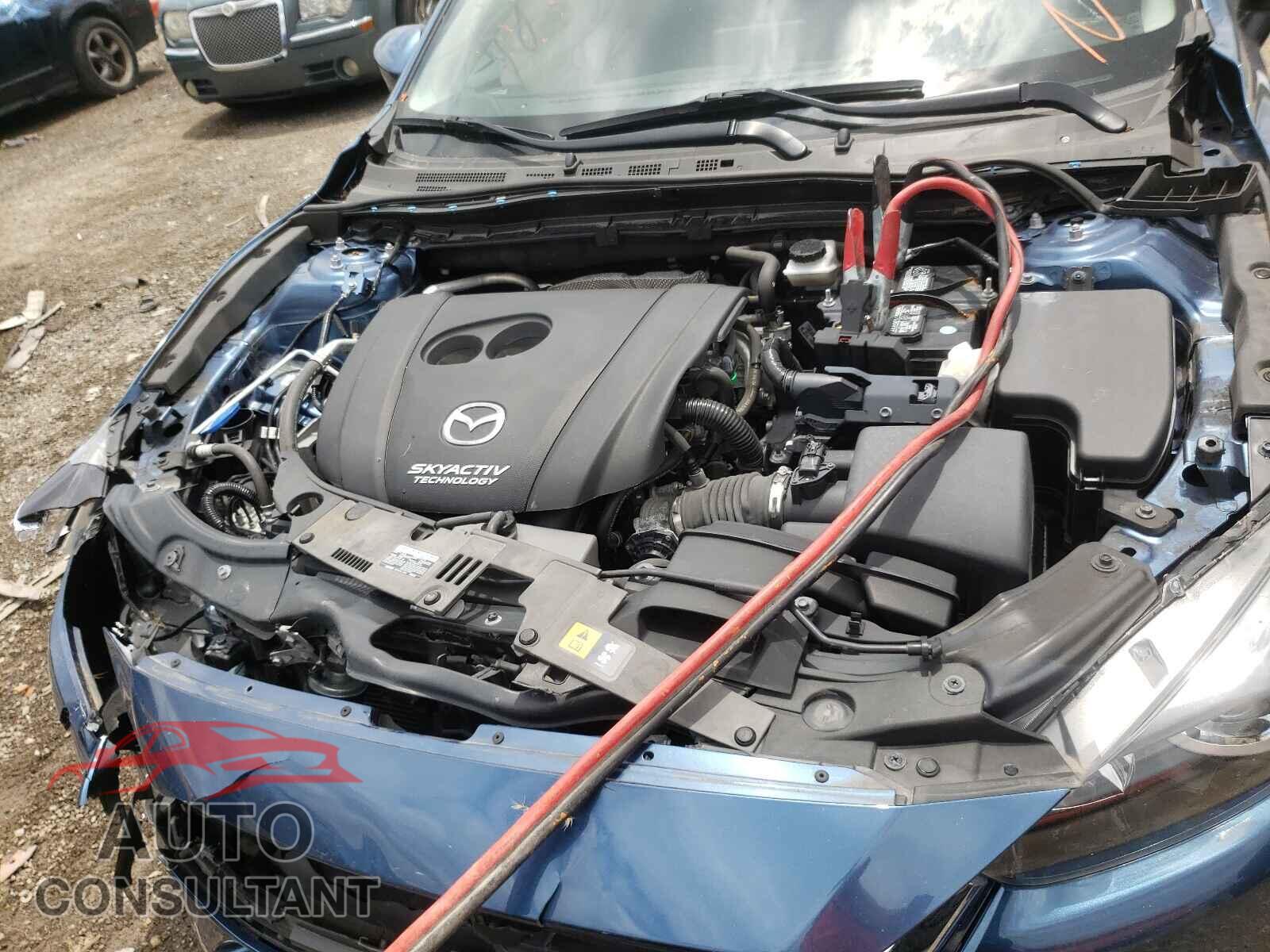 MAZDA 3 2017 - 3MZBN1L75HM120164
