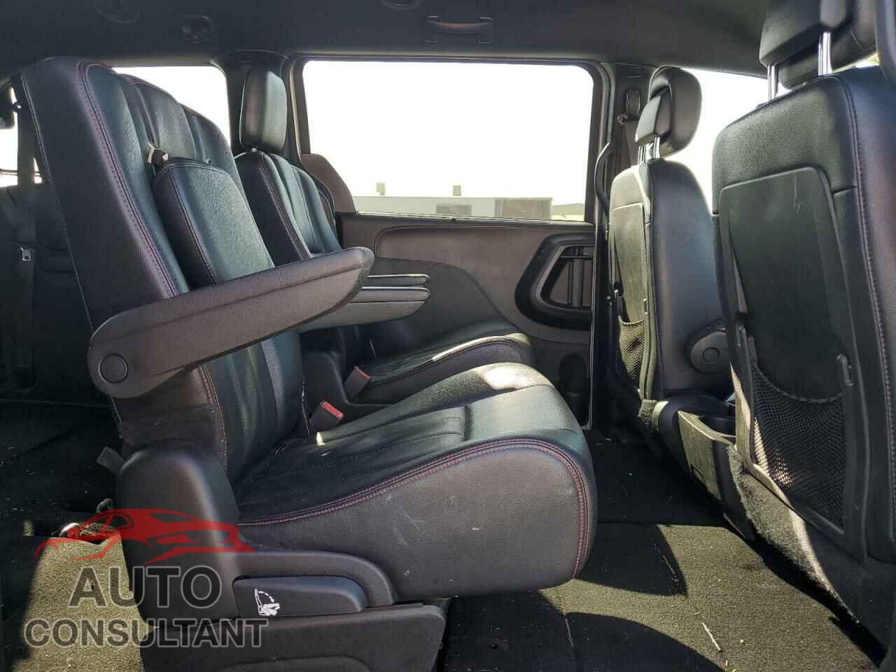 DODGE CARAVAN 2018 - 2C4RDGEG0JR221275